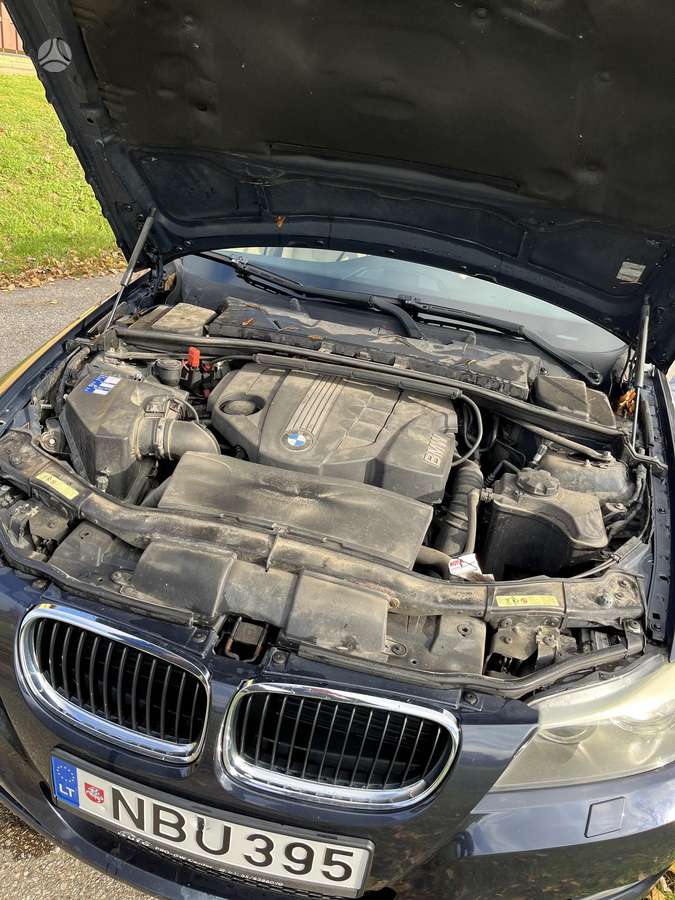 BMW 318 2008 — photo 18