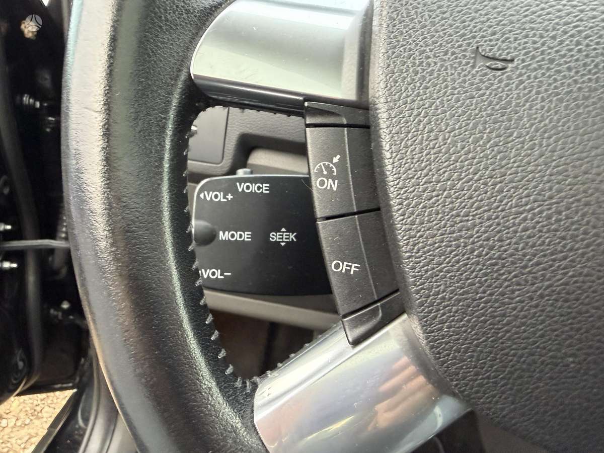 Ford Kuga 2009 — photo 14