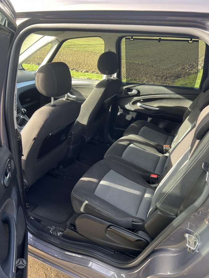 Ford Galaxy 2014 — photo 8