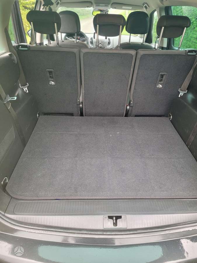 Opel Zafira 2015 — photo 6