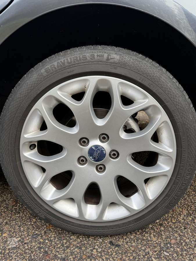 Ford Focus 2008 — photo 20