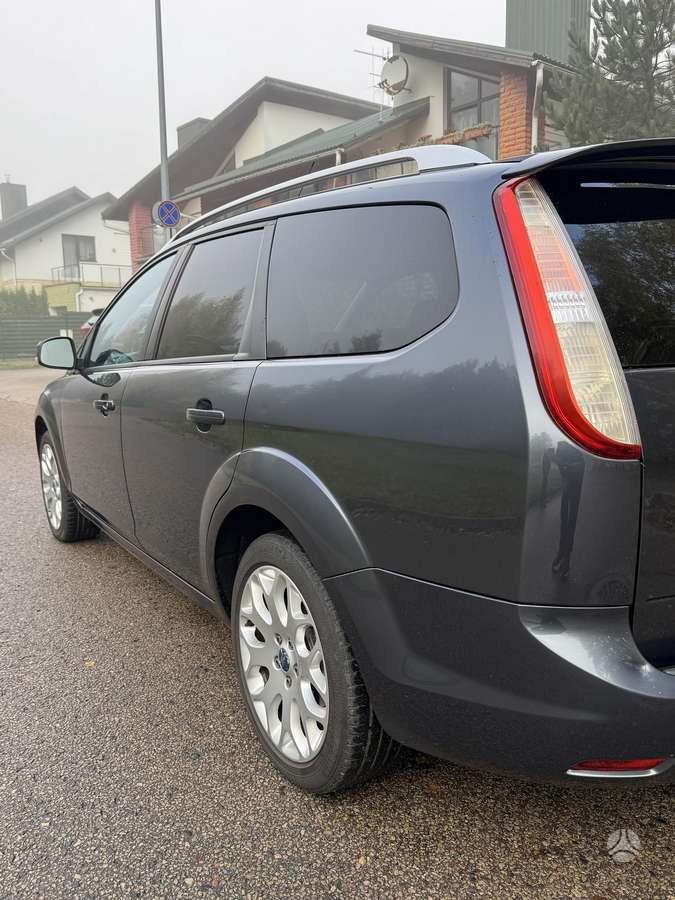 Ford Focus 2008 — photo 22