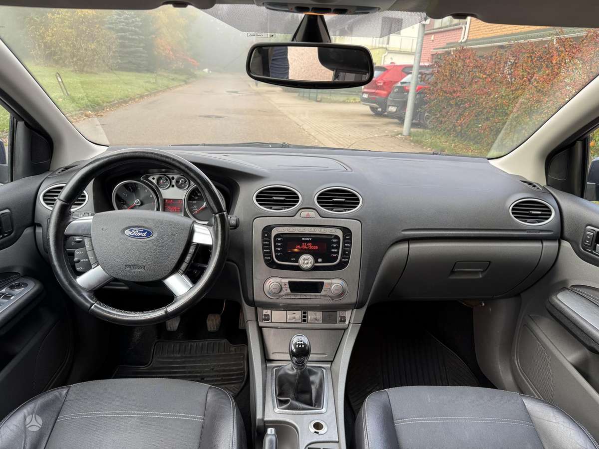 Ford Focus 2008 — photo 25