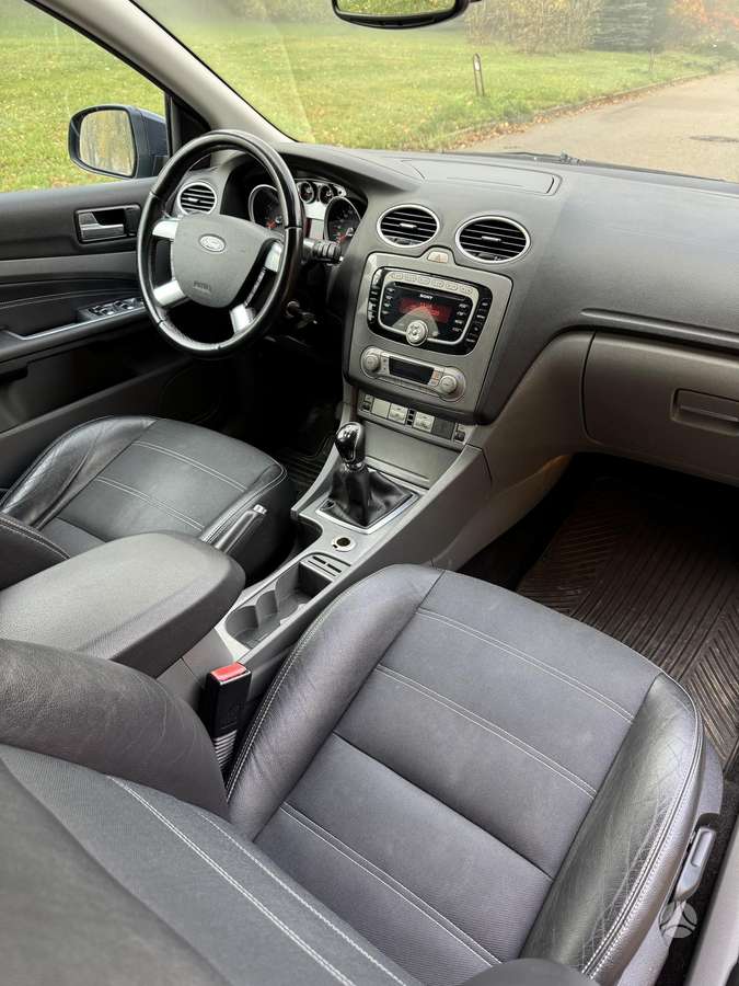 Ford Focus 2008 — photo 27