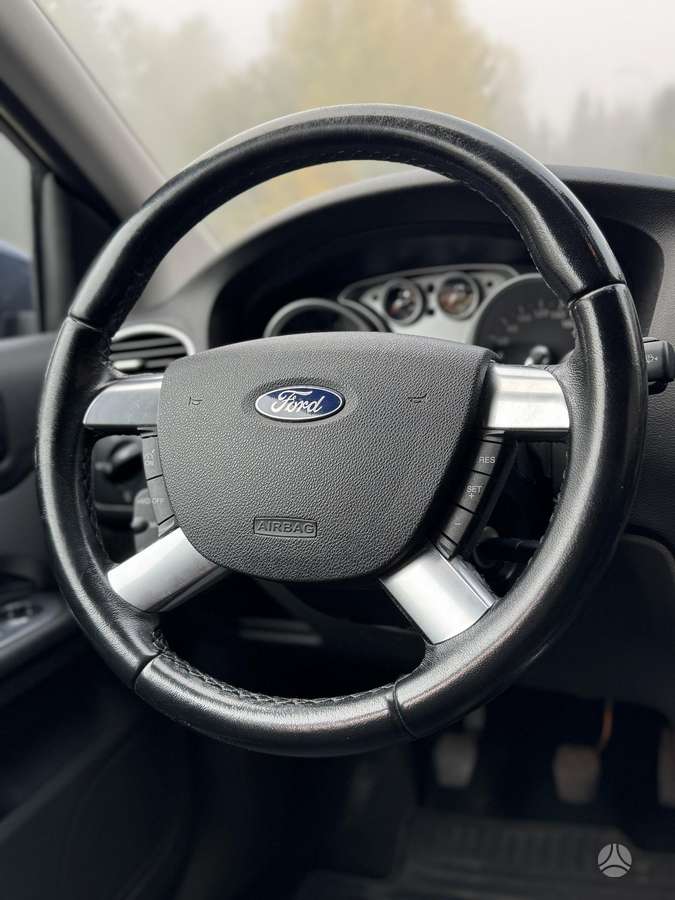 Ford Focus 2008 — photo 33