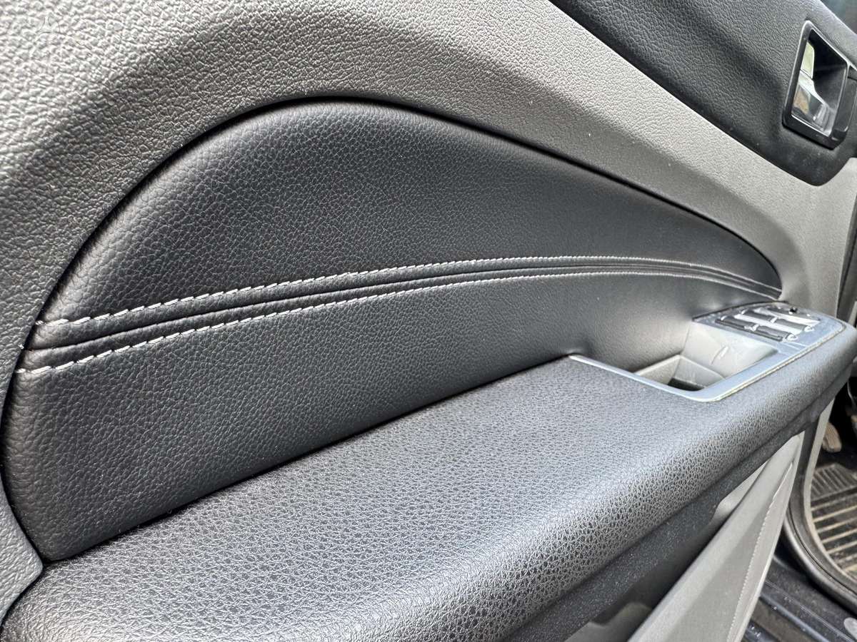 Ford Focus 2008 — photo 35