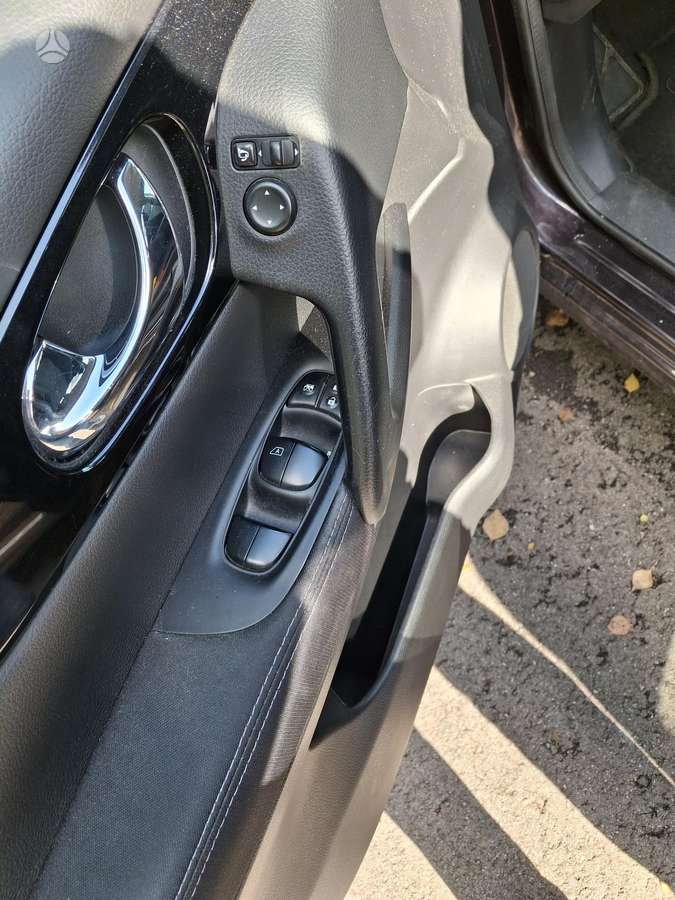 Nissan Qashqai 2014 — салон
