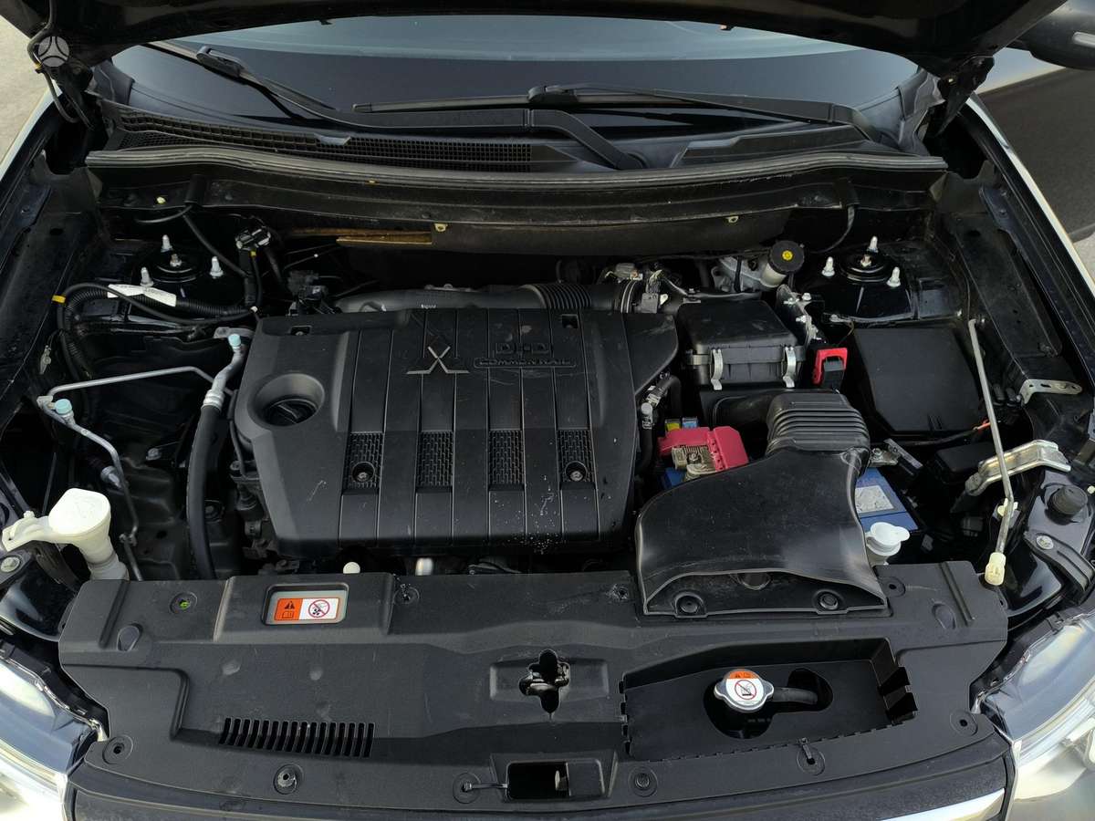 Mitsubishi Outlander 2013 — photo 25
