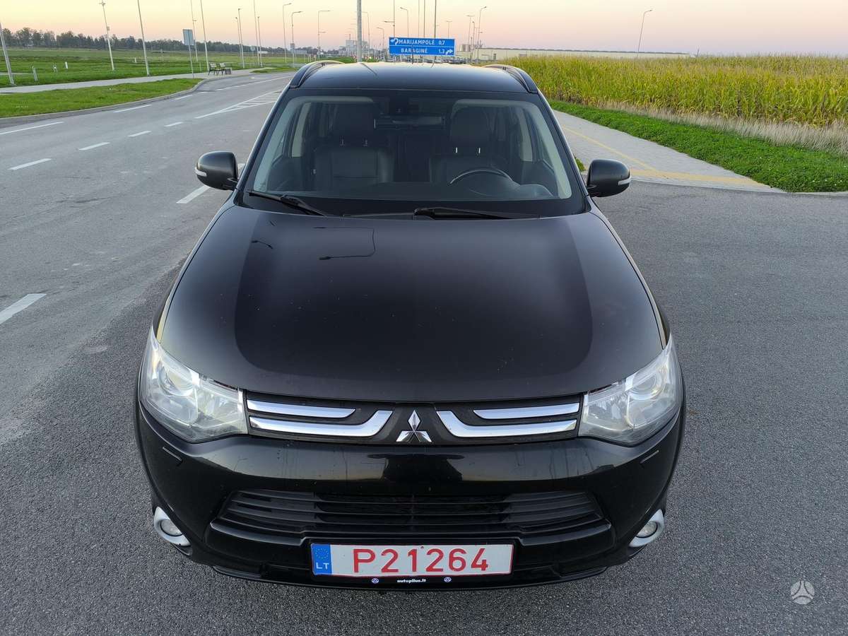 Mitsubishi Outlander 2013 — photo 8