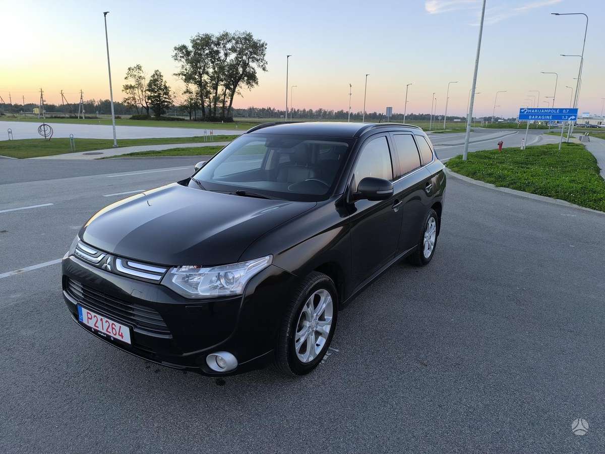 Mitsubishi Outlander 2013 — photo 9
