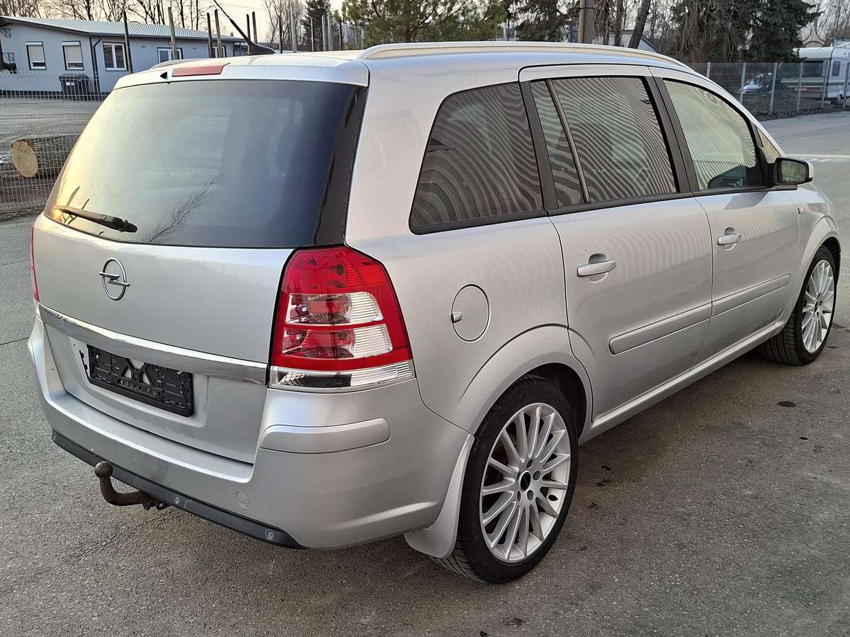 Opel Zafira 2008 — двигун 2200 cm³, 150 HP (110kW)