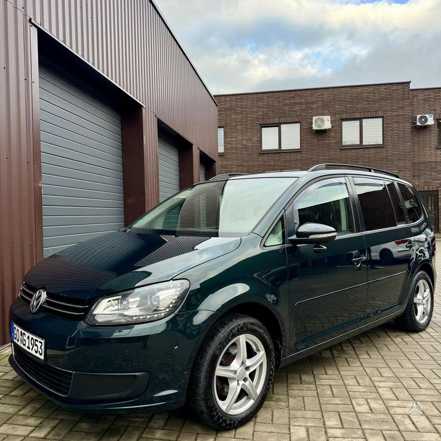 Volkswagen Touran 2011 — photo 9
