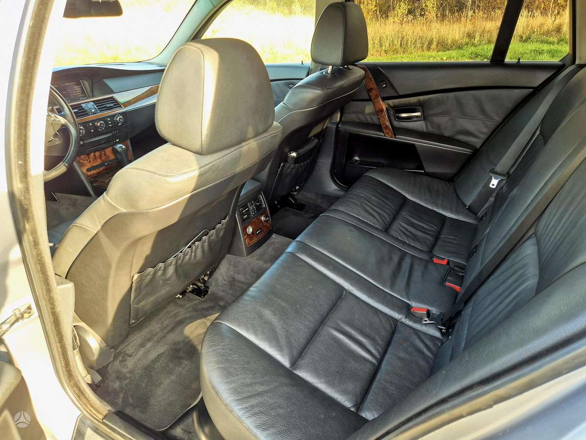 BMW 525 2006 — photo 9