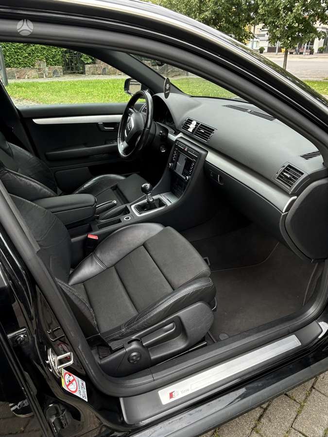 Audi A4 2007 — photo 13