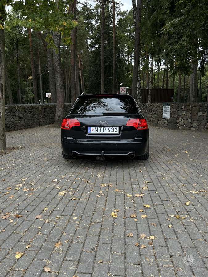 Audi A4 2007 — engine 1984 cm³, 200 HP (147kW)