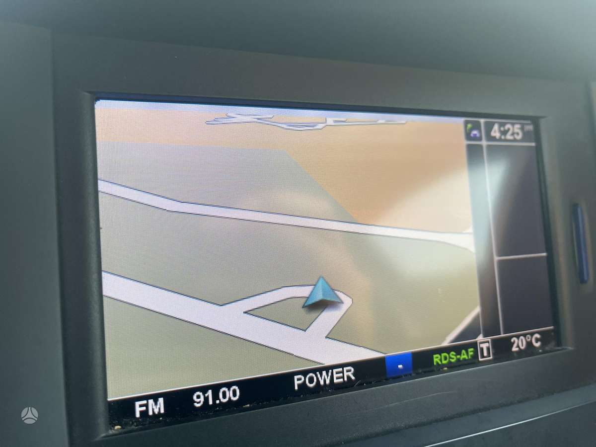 Renault Koleos 2012 — фото 16