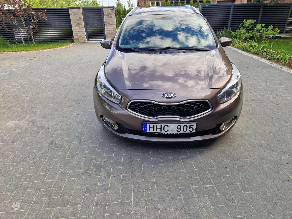 Kia Ceed 2014 — салон