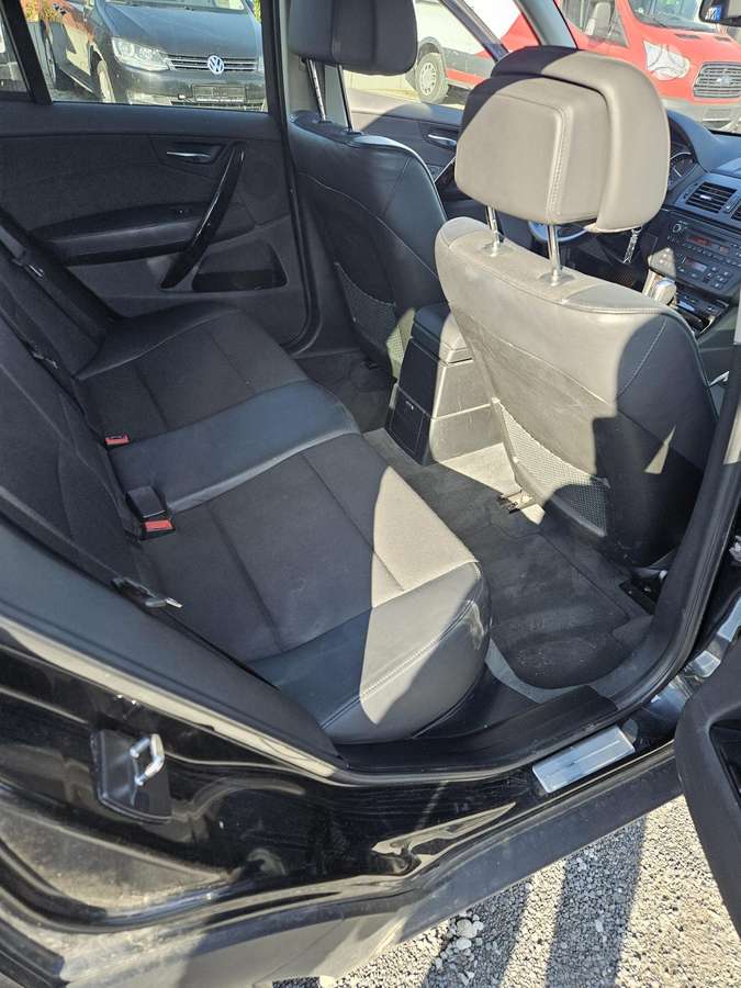 BMW X3 2010 — photo 12