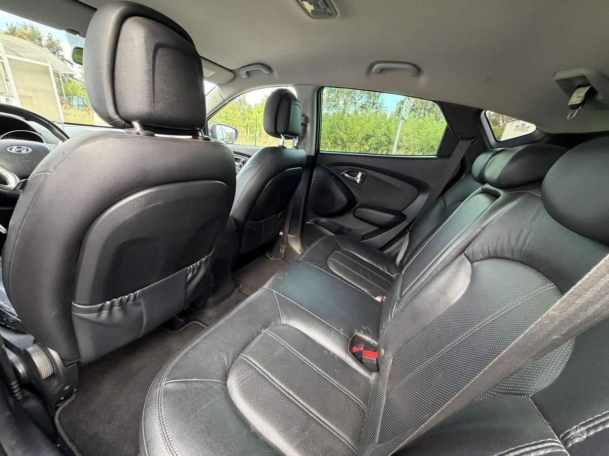 Hyundai ix35 2011 — photo 15