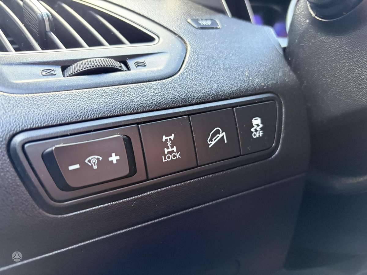 Hyundai ix35 2011 — photo 23