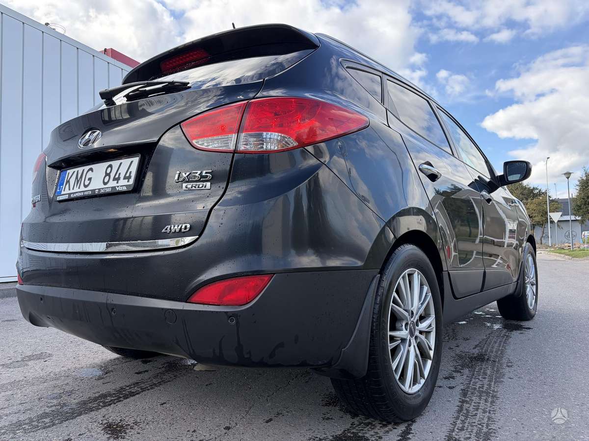Hyundai ix35 2011 — photo 8