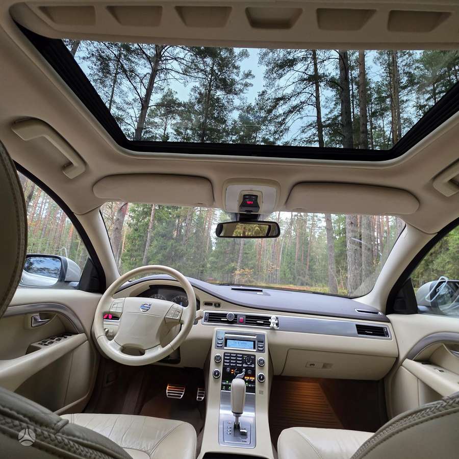 Volvo XC70 2009 — photo 10