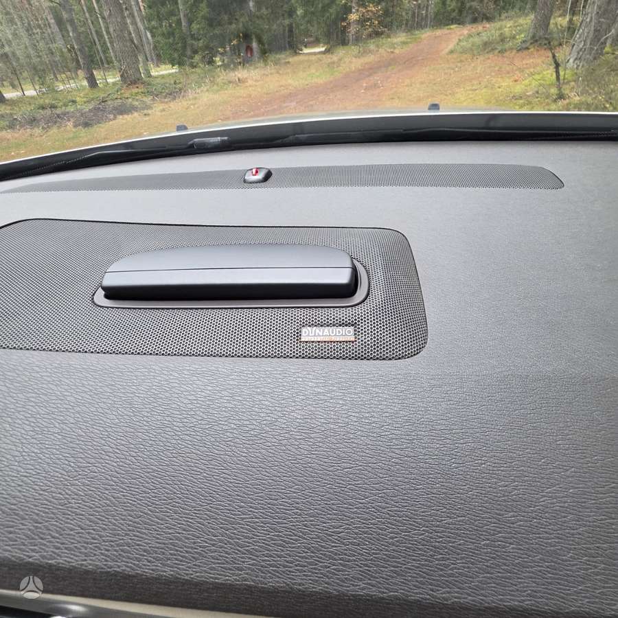 Volvo XC70 2009 — photo 26