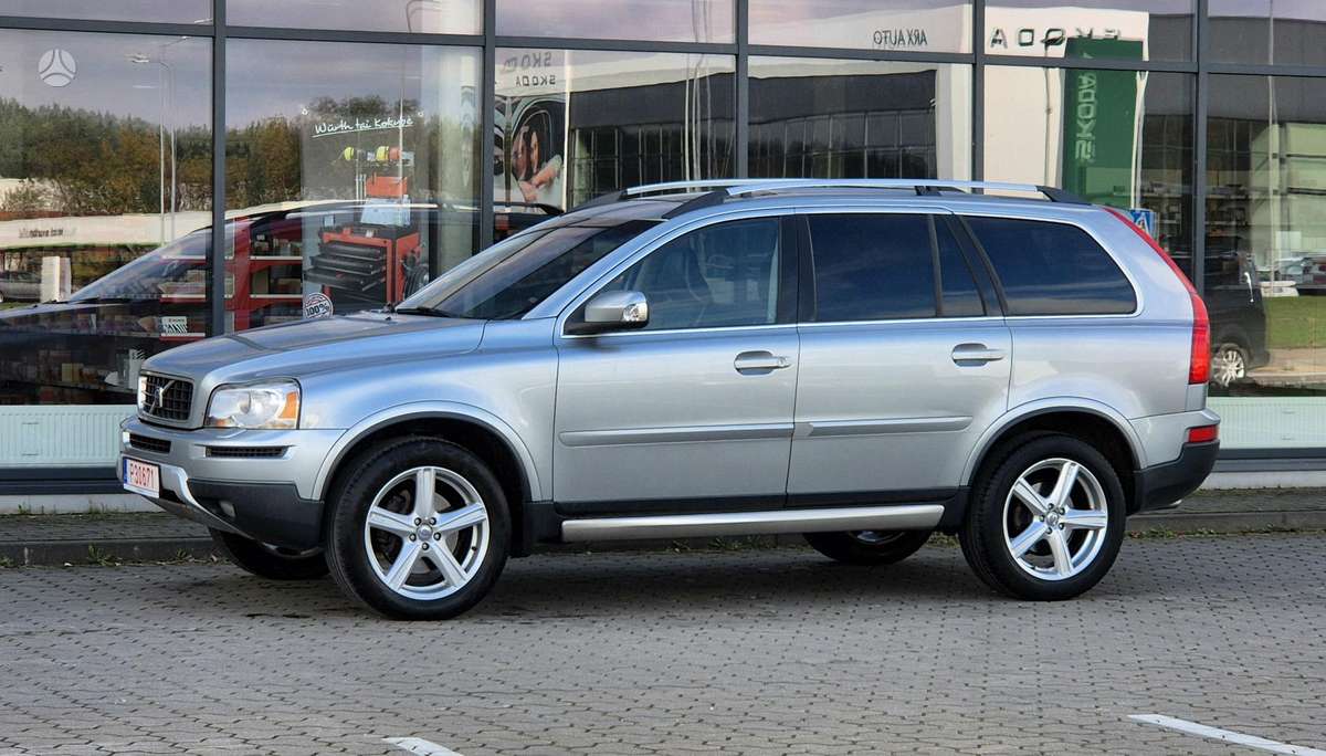Volvo XC90 2008 — engine 2401 cm³, 185 HP (136kW)