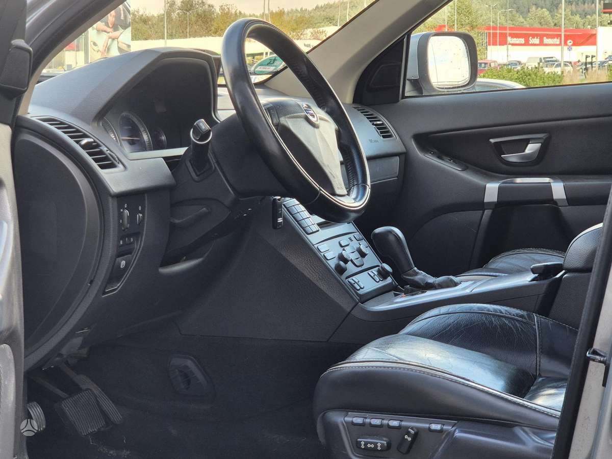 Volvo XC90 2008 — photo 8