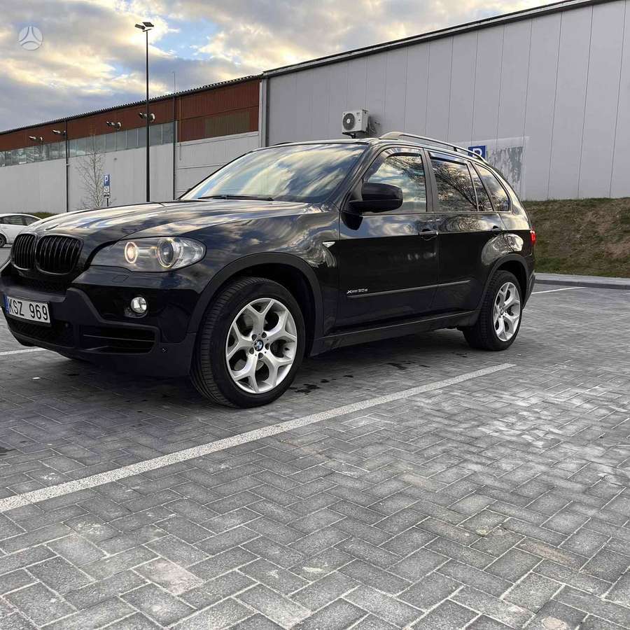BMW X5 2009 — фото 8