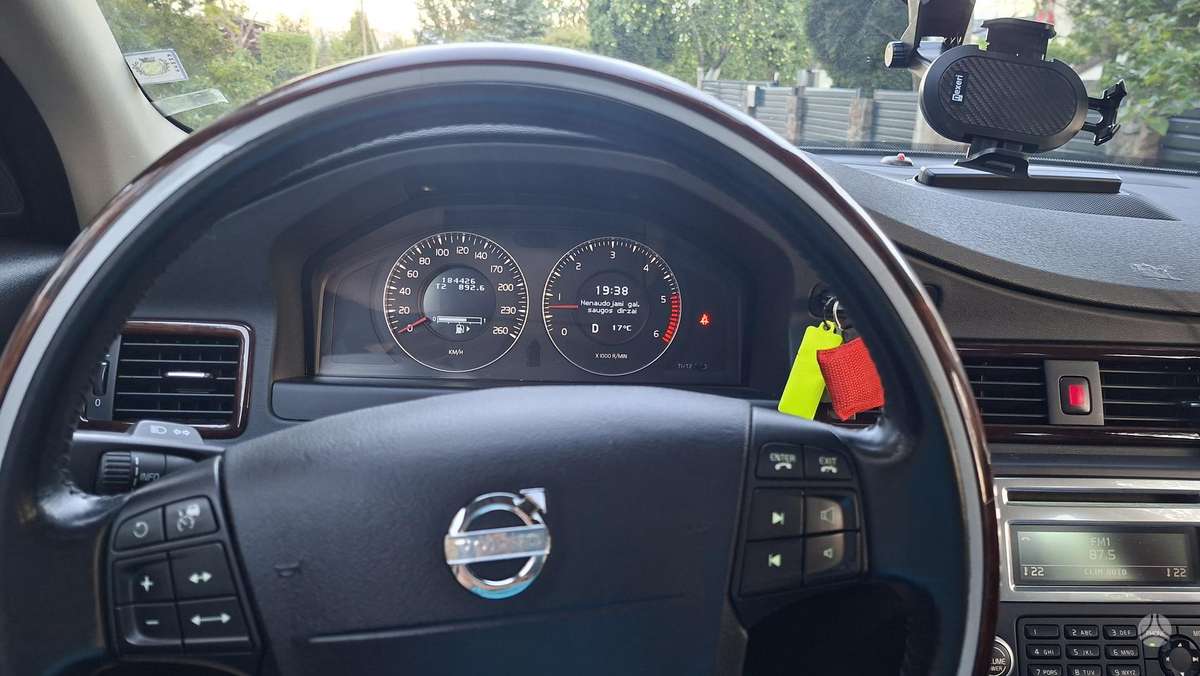 Volvo XC70 2008 — photo 15