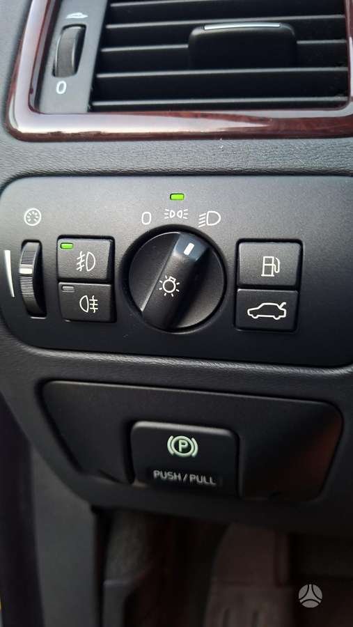 Volvo XC70 2008 — photo 19