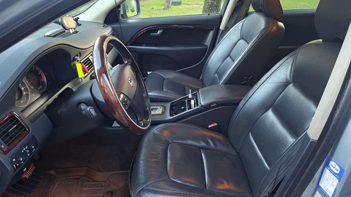 Volvo XC70 2008 — photo 9
