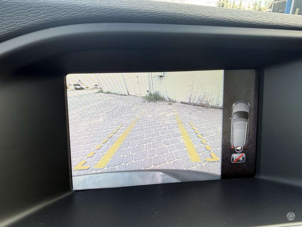 Volvo V60 2013 — photo 17