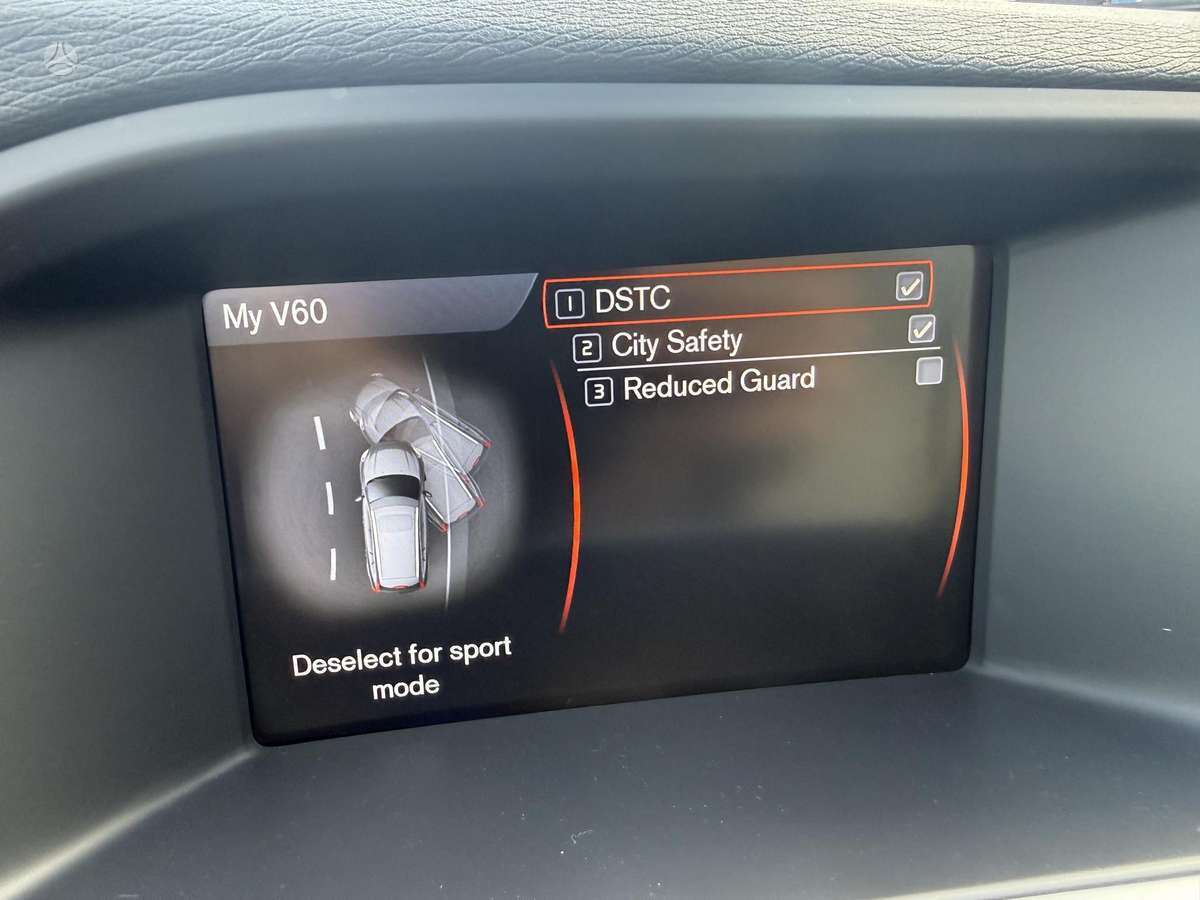 Volvo V60 2013 — photo 18