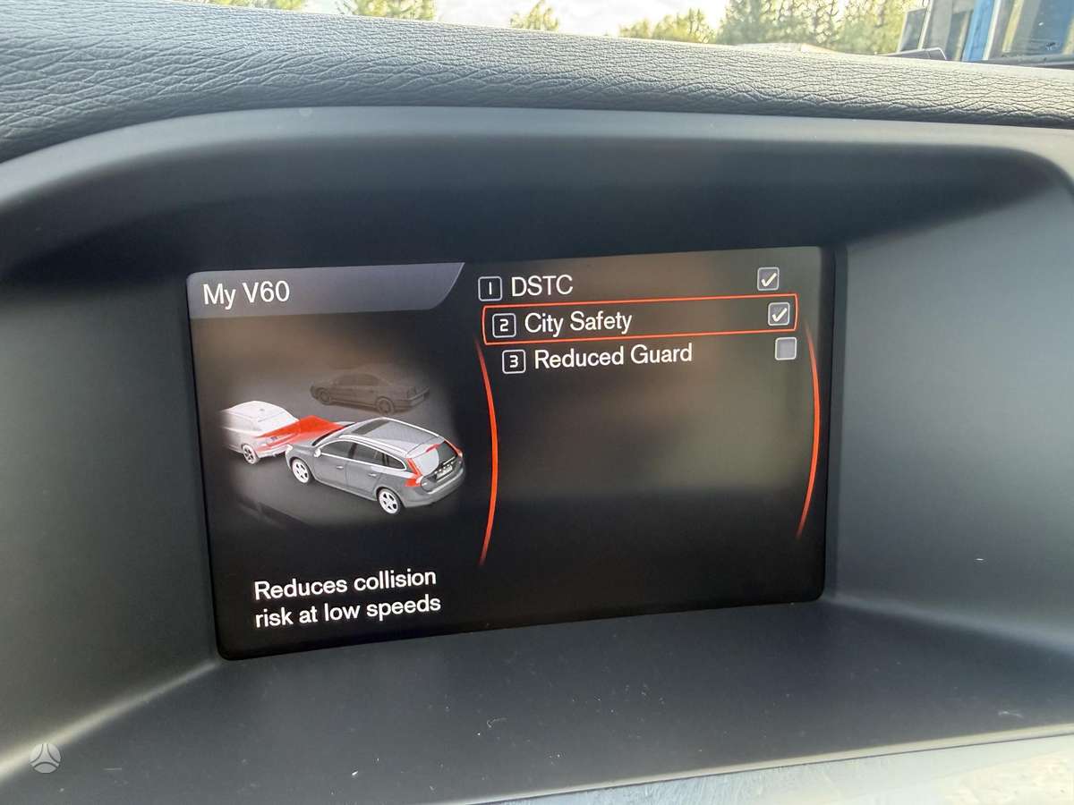 Volvo V60 2013 — photo 19
