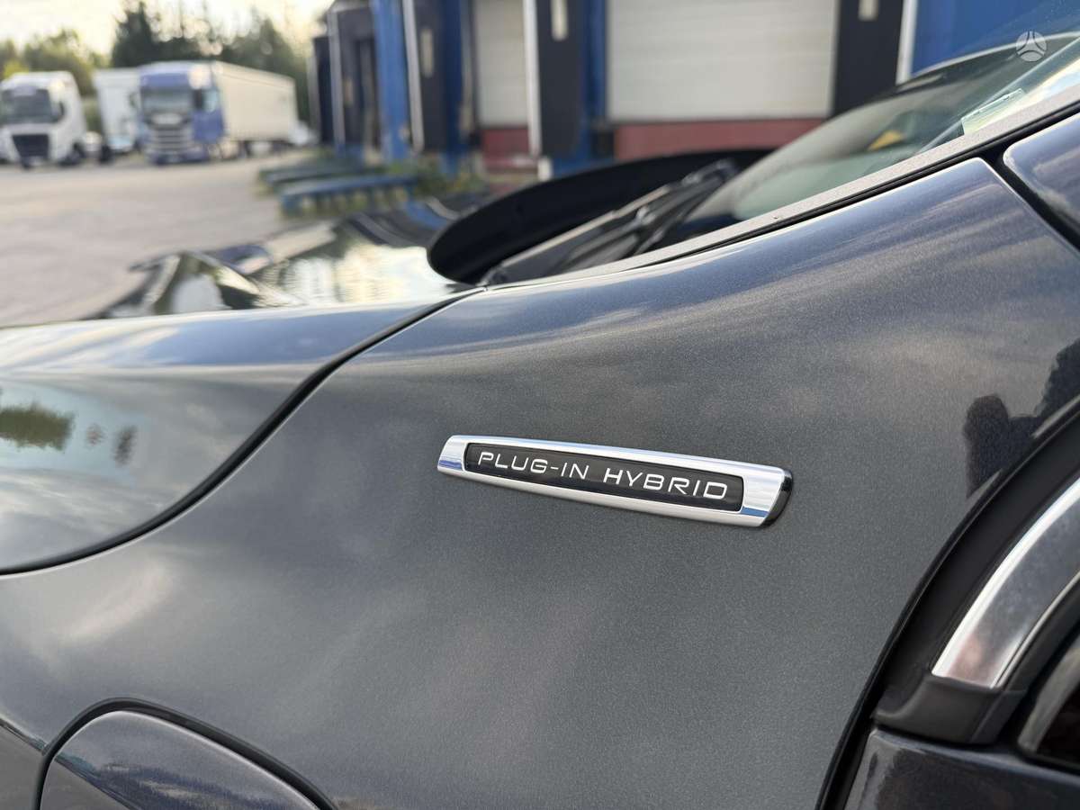 Volvo V60 2013 — photo 21