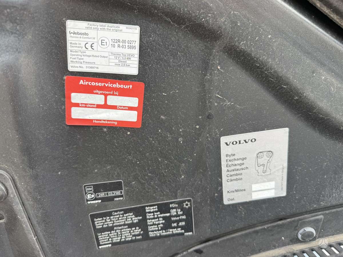 Volvo V60 2013 — photo 25