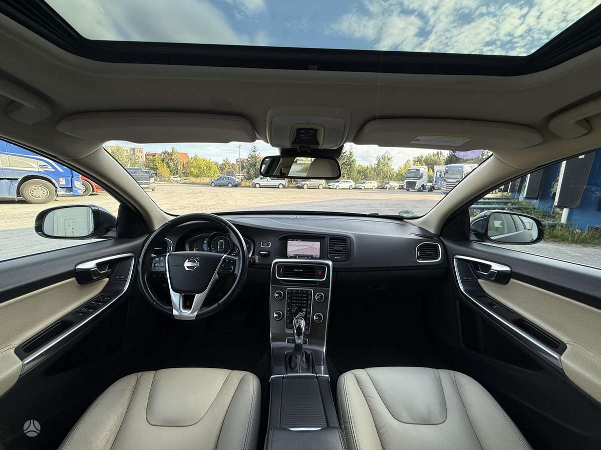 Volvo V60 2013 — photo 6