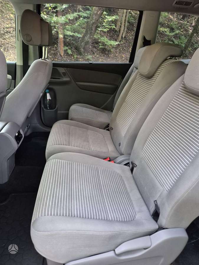 Seat Alhambra 2013 — photo 6