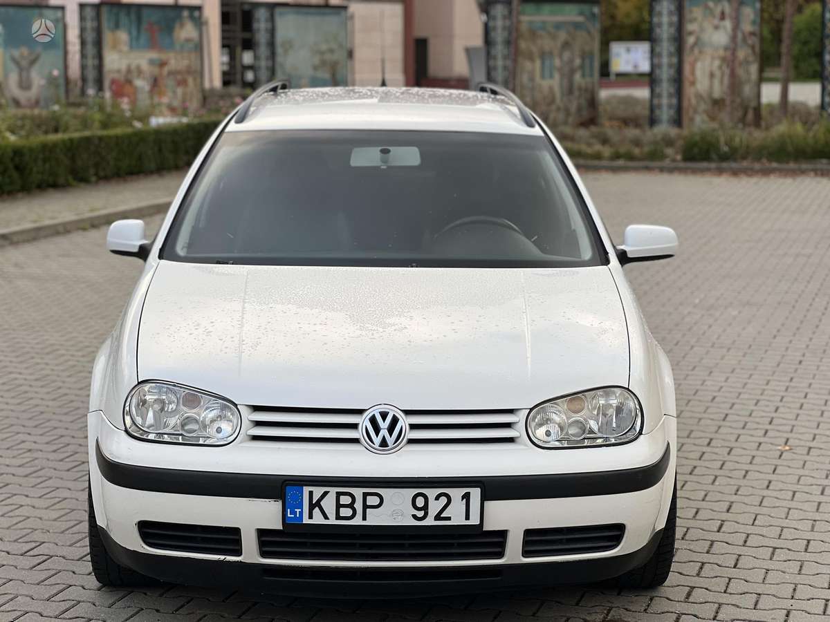 Volkswagen Golf 2005 — interior