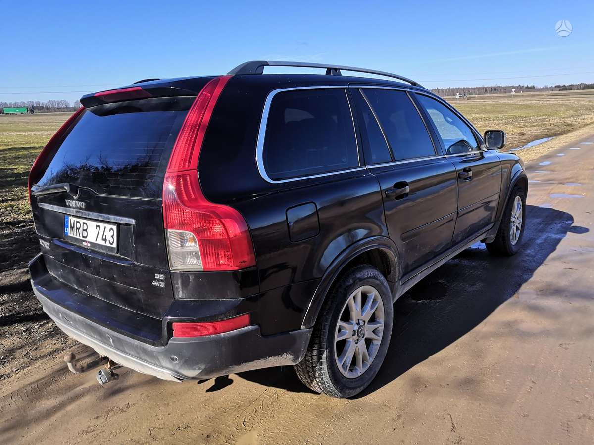 Volvo XC90 2006 — engine 2401 cm³, 185 HP (136kW)