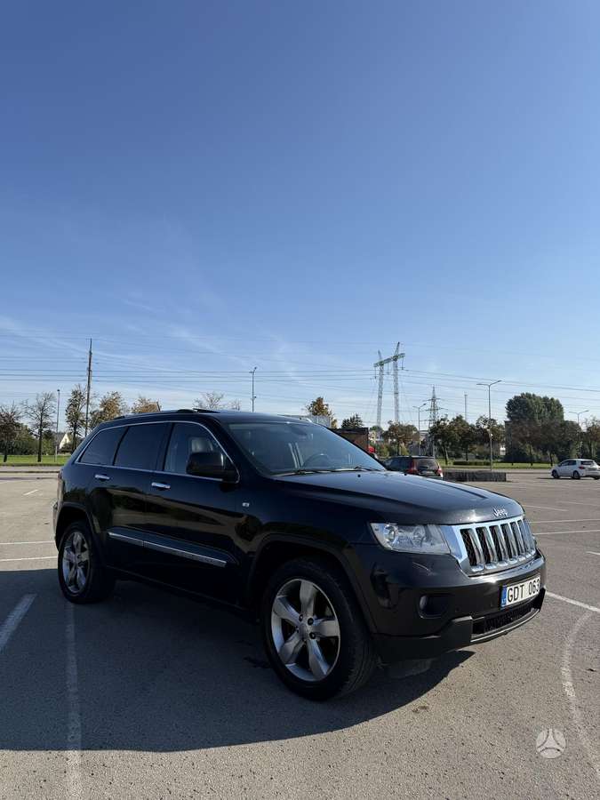 Jeep Grand 2012 — interior