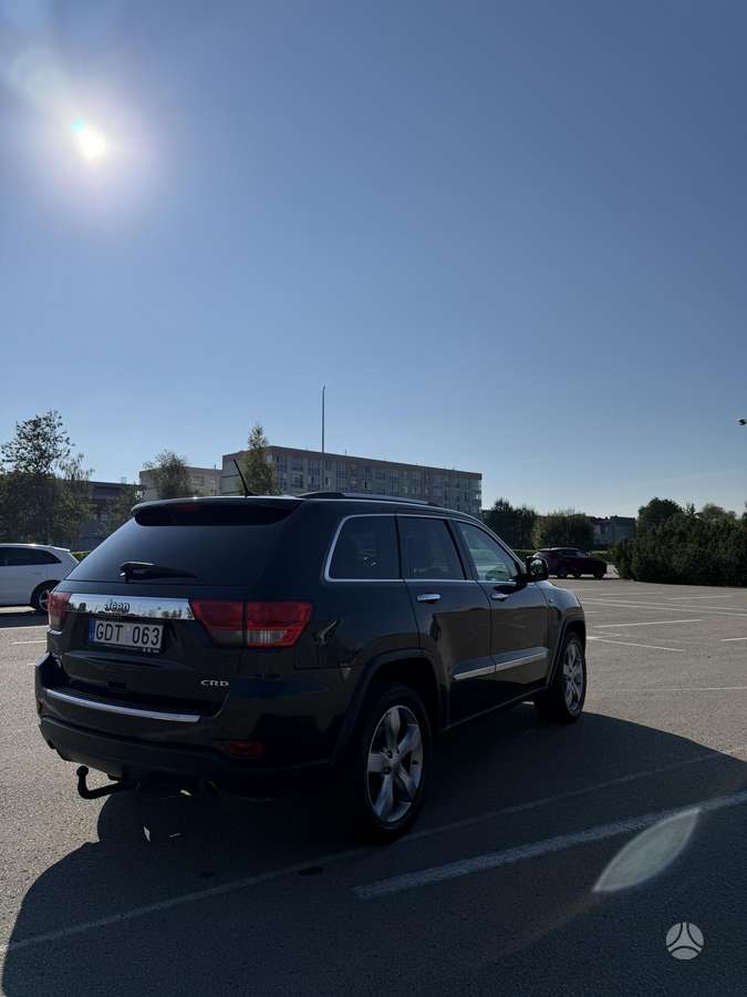 Jeep Grand 2012 — engine 3000 cm³, 241 HP (177kW)