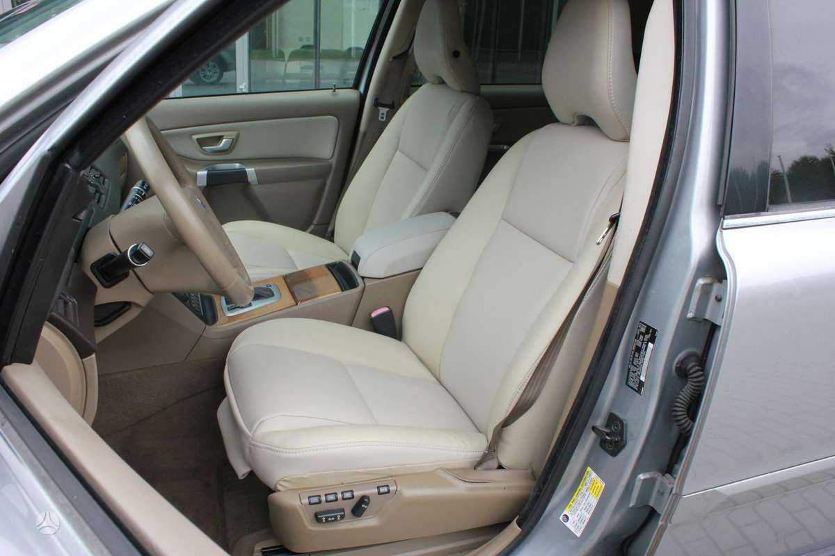 Volvo XC90 2012 — photo 10