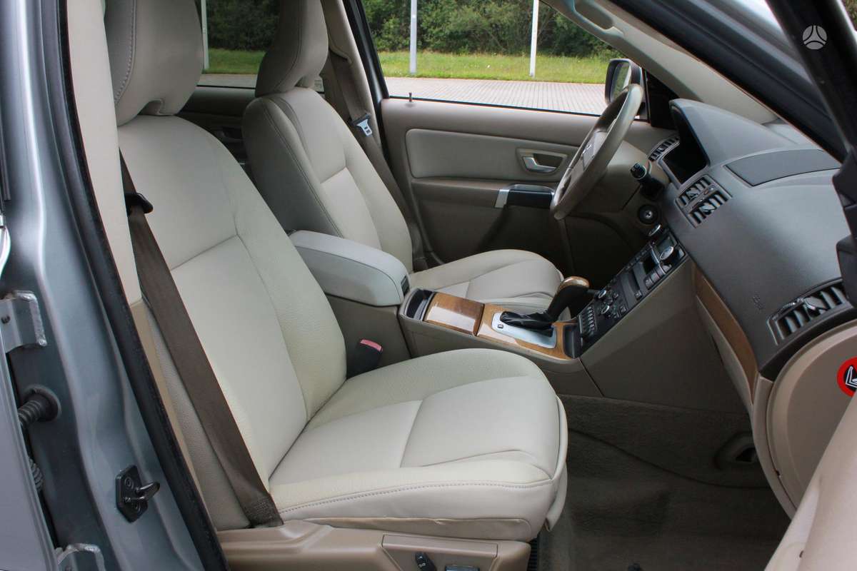 Volvo XC90 2012 — photo 11