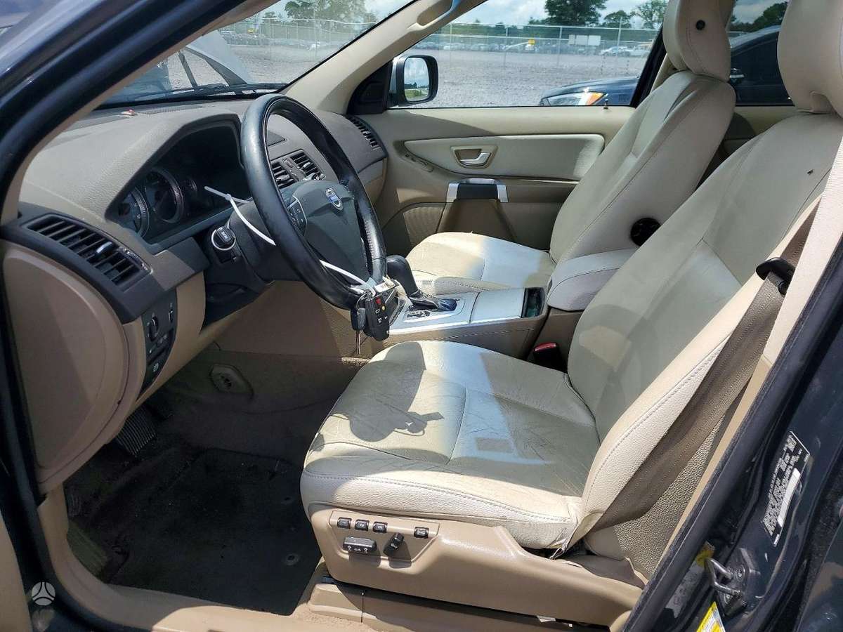 Volvo XC90 2012 — photo 7