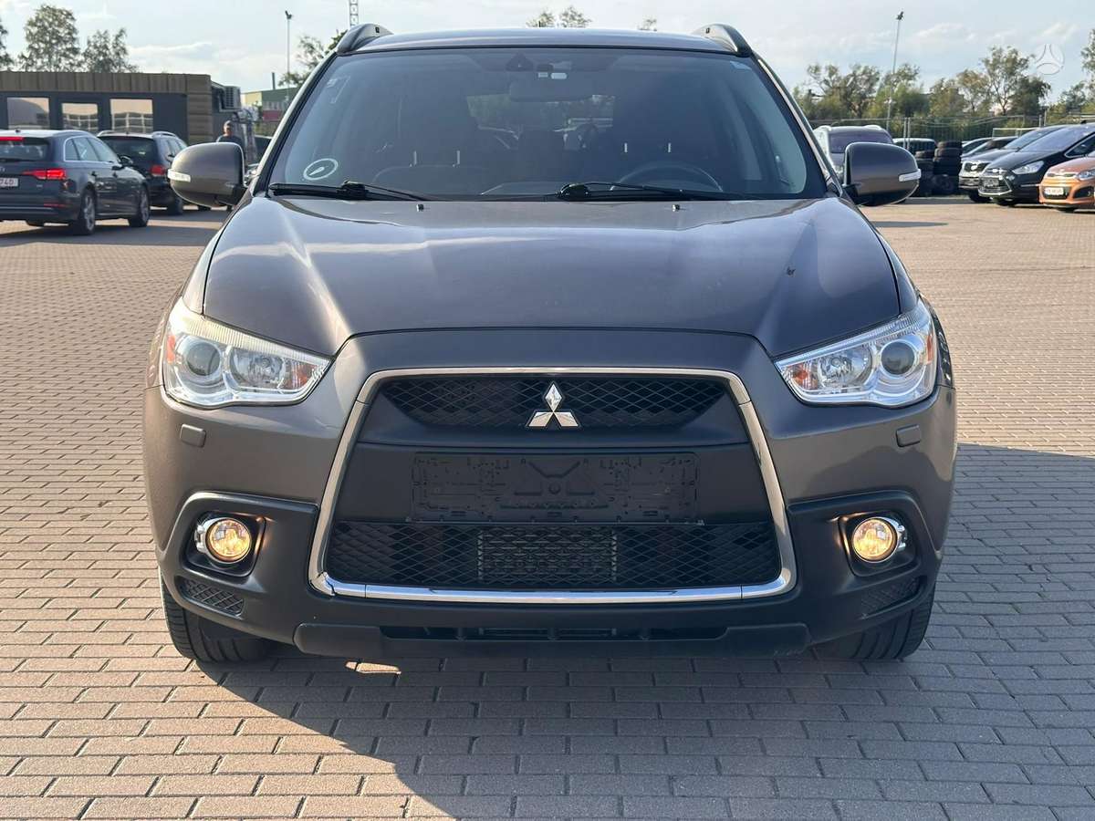 Mitsubishi ASX 2011 — двигун 1798 cm³, 116 HP (85kW)