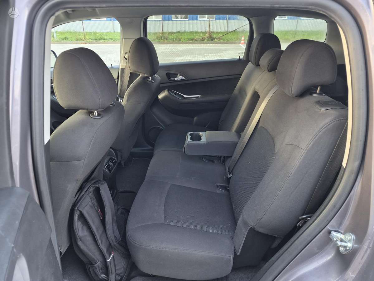 Chevrolet Orlando 2013 — photo 10