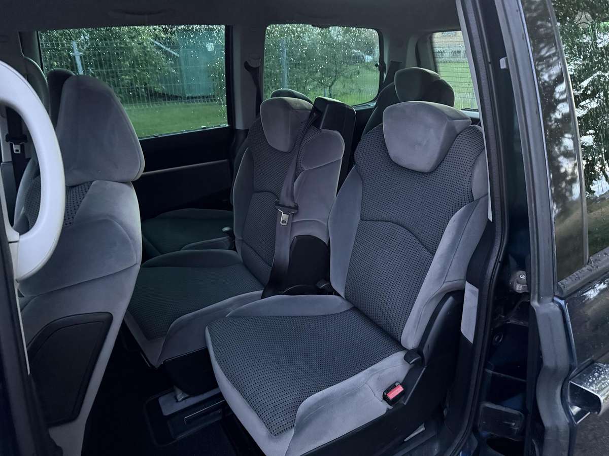 Peugeot 807 2012 — photo 9